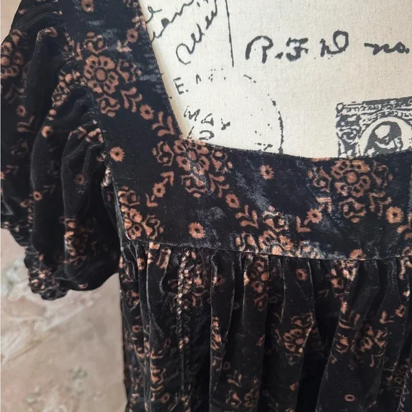 FREE PEOPLE SUMMER CAMP BLACK  VELVET FLORAL DRESS MEDIUM - Picture 7 of 11